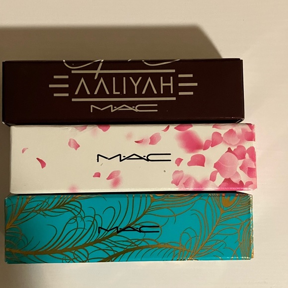 BNIB MAC cosmetics trio bundle of lipsticks $20 FOR ALL 3! - Picture 3 of 3